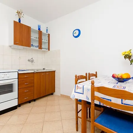 Apartment Antun *