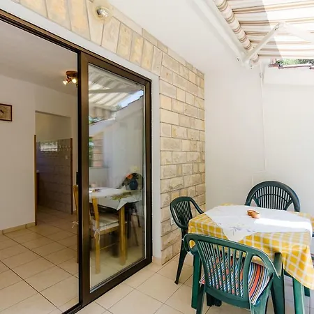 Apartment Antun *