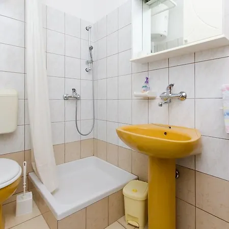 Apartment Antun